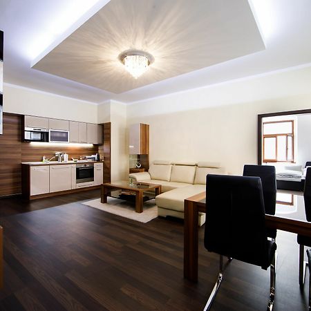 Aplend City Apartments Na Vrsku Bratislava Exterior photo
