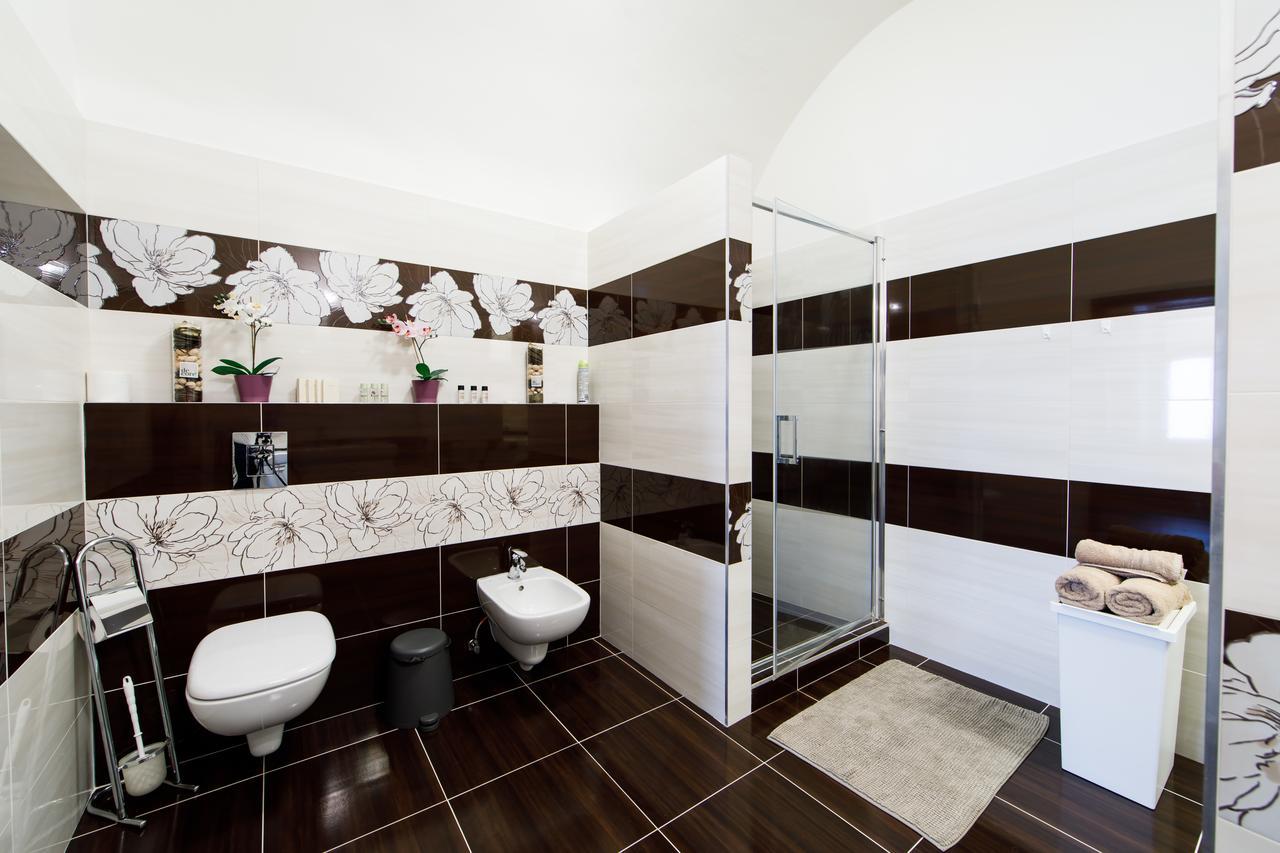 Aplend City Apartments Na Vrsku Bratislava Exterior photo